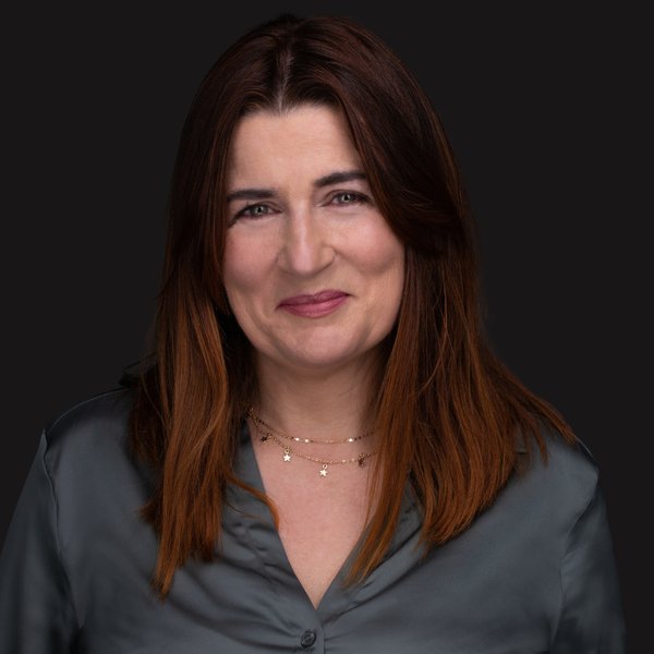 Elena V.